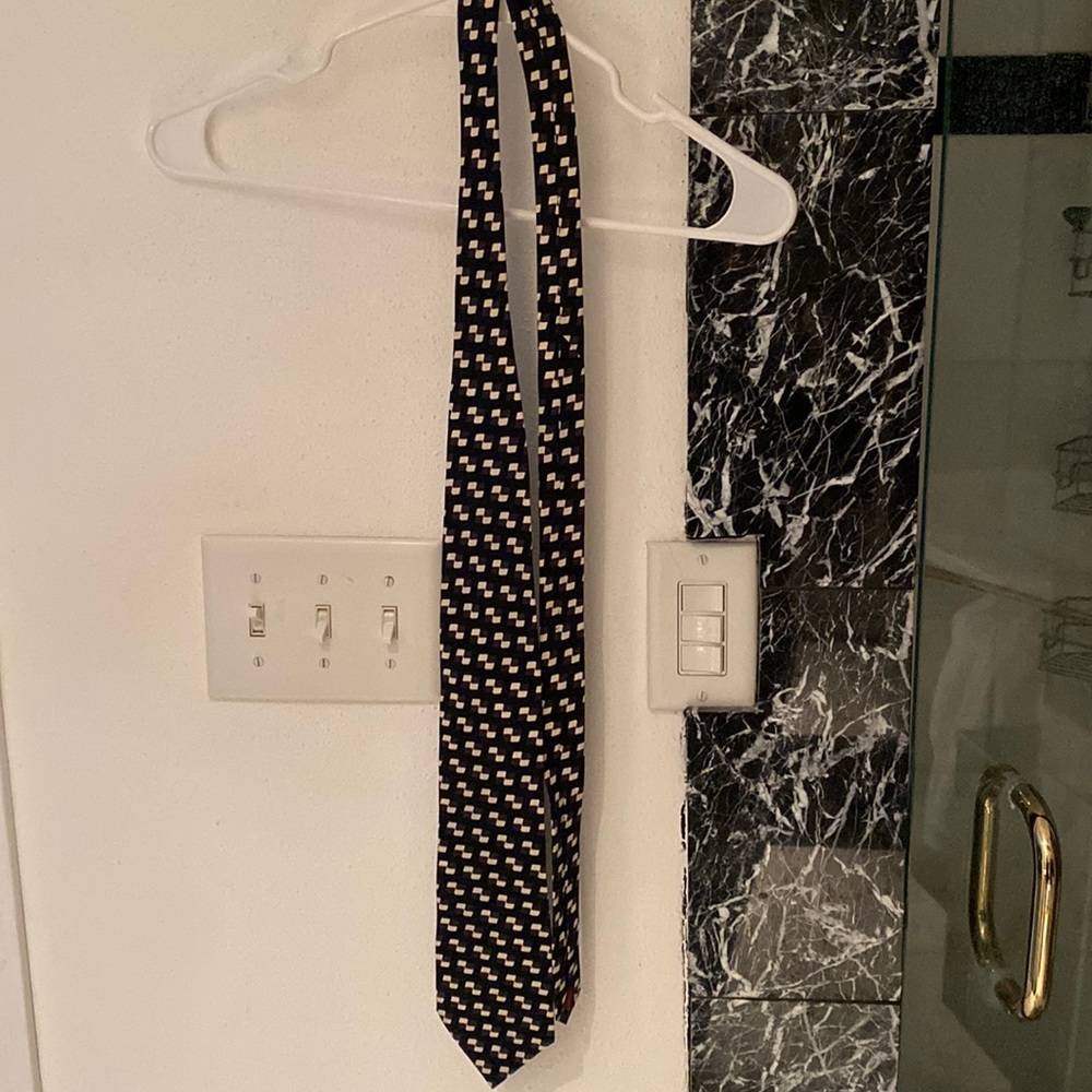 Mens silk necktie